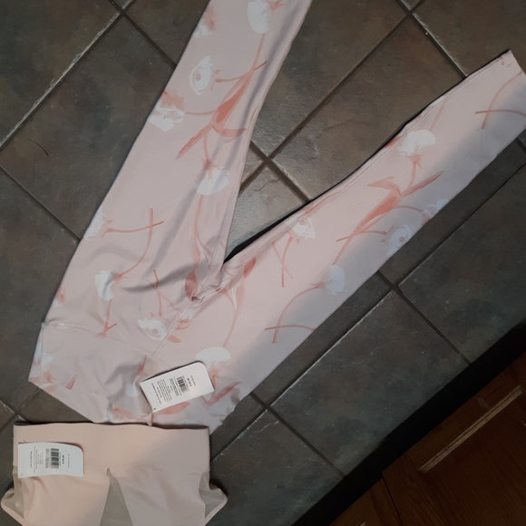 Fabletics - Picture 6 of 6